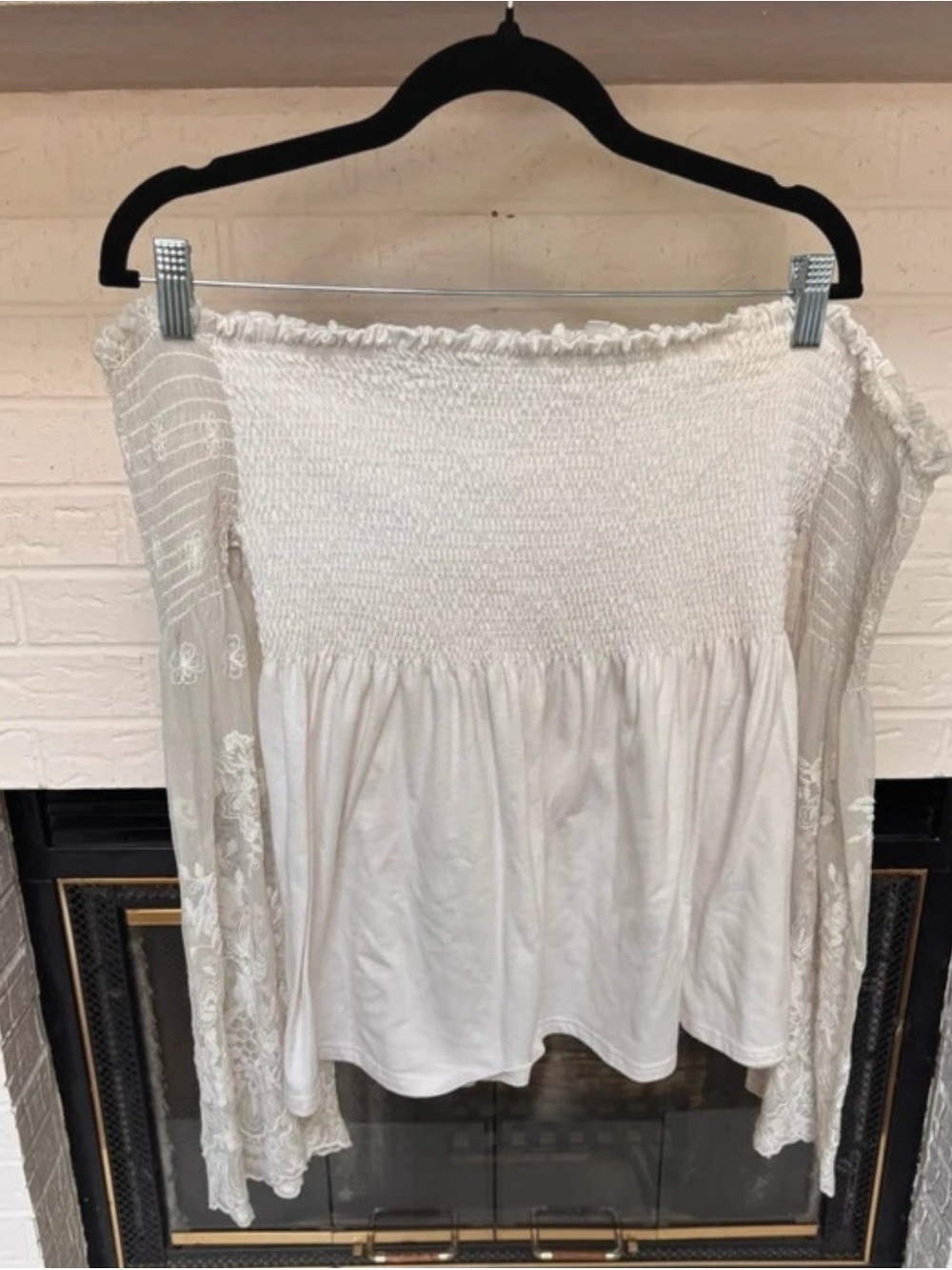 Xhilaration White Off-Shoulder Lace Sleeve Tunic